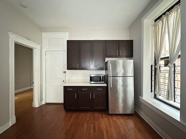 Foto del edificio - 1407 W Erie St