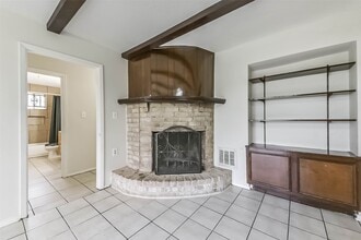 Building Photo - 722 Stonyridge St