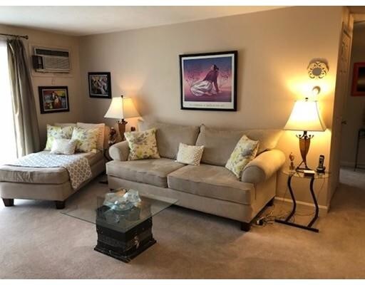 Foto principal - 610 S Franklin St