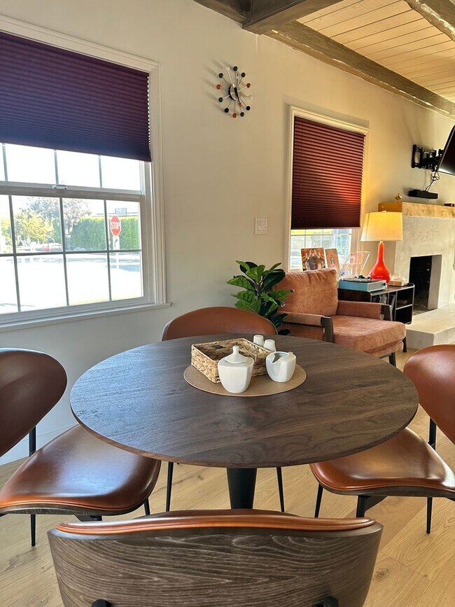 Foto del edificio - 2 Bedroom Single Family Home in Pacific Pa...