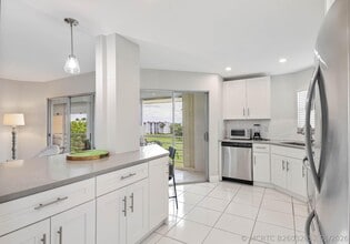 Building Photo - 3661 Via Poinciana