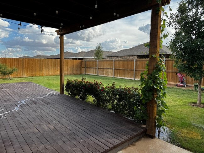 Building Photo - 6905 Baron Dr