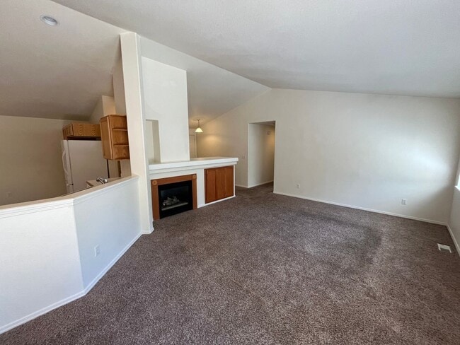 Foto del edificio - Cozy SE Bend 3 Bed/2 Bath Home on Large Co...