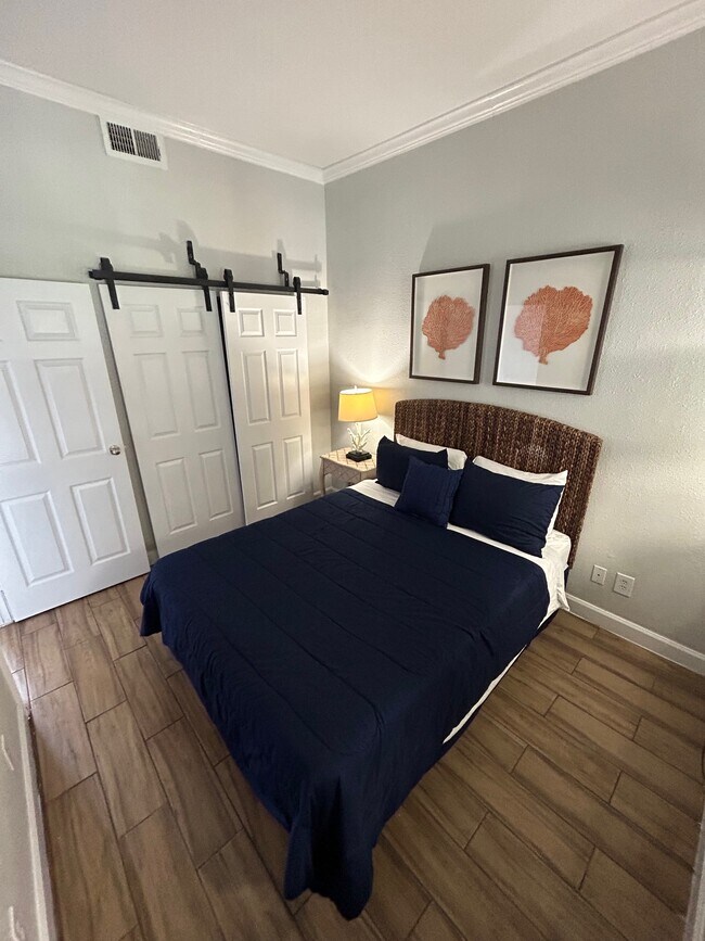 Oceanfront Lofts Apartments in Galveston, TX