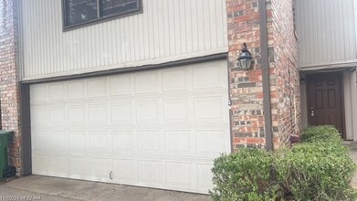 Building Photo - 3805 Braden Ln