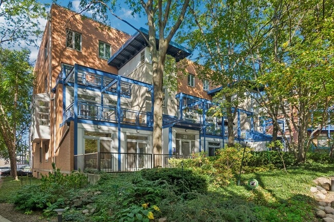 Photo - 23 N Racine Ave Townhome