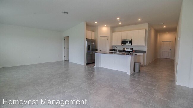 Foto del edificio - 3 br, 2 bath House - 740 Daring Dr