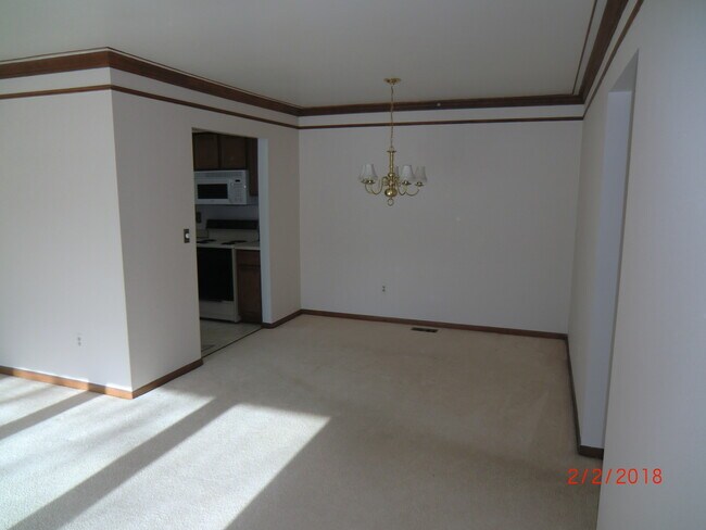 Building Photo - 2 bedroom 2 full bath Shelby Twp. condo