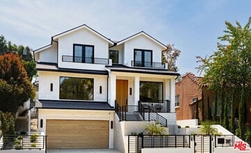 Building Photo - 2565 Patricia Ave