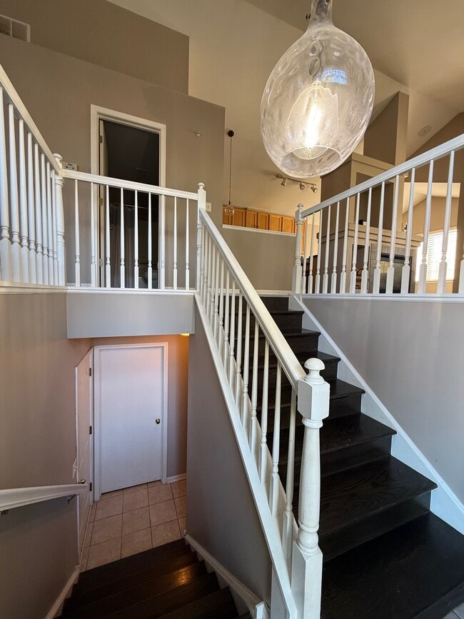 Building Photo - 1586 New Haven Dr