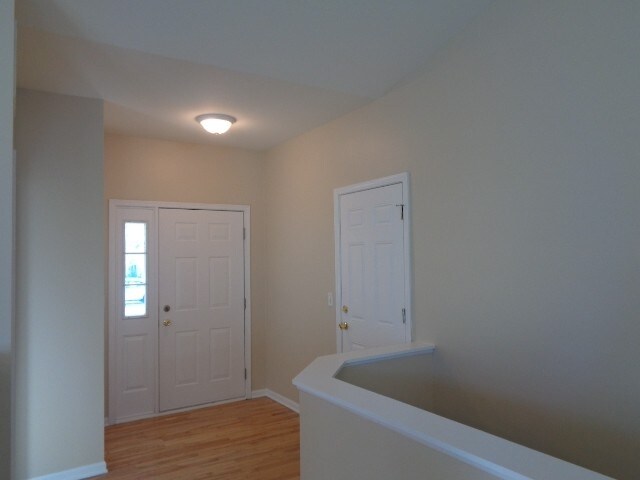 Building Photo - 1400 Bridgehampton Dr