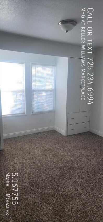 Foto del edificio - 2121 N Carroll St