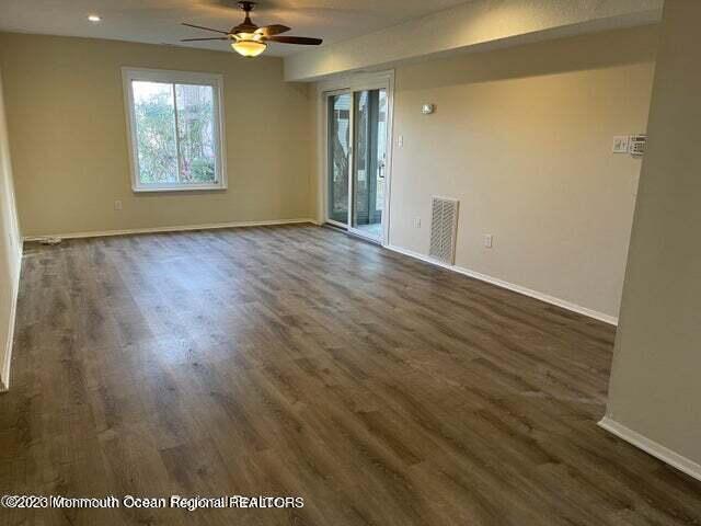 Foto del edificio - 69 Northrup Dr