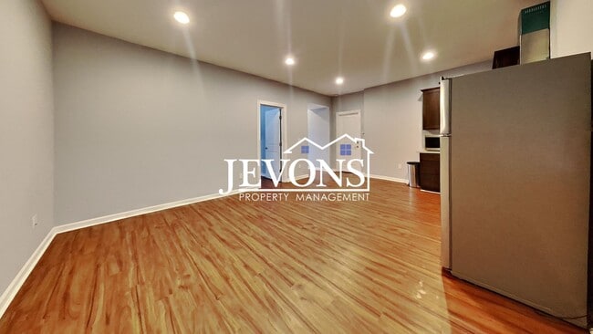 Building Photo - Discover this charming ADU near Golden Gar...