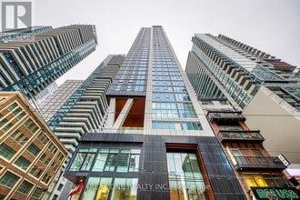 Building Photo - 357 King St W