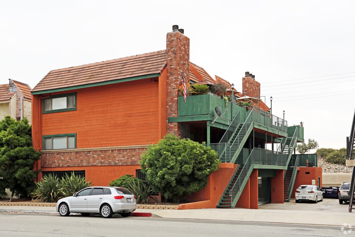 Foto del edificio - 21782 Brookhurst St