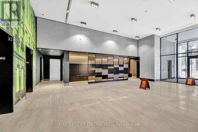 Photo du bâtiment - 8119 Birchmount Rd