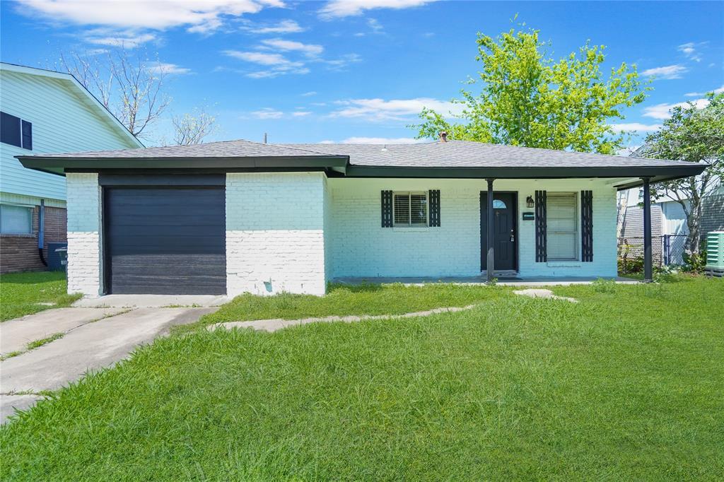Foto principal - 4426 Oakside Dr