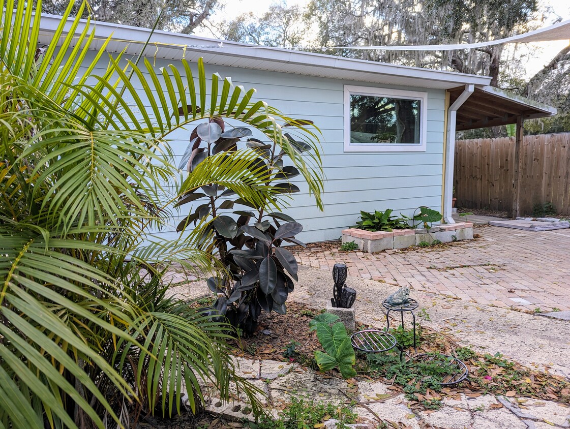 Primary Photo - 1507 E Diana St