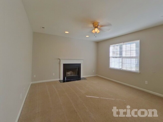 Building Photo - 5506 Linda Vista Ln