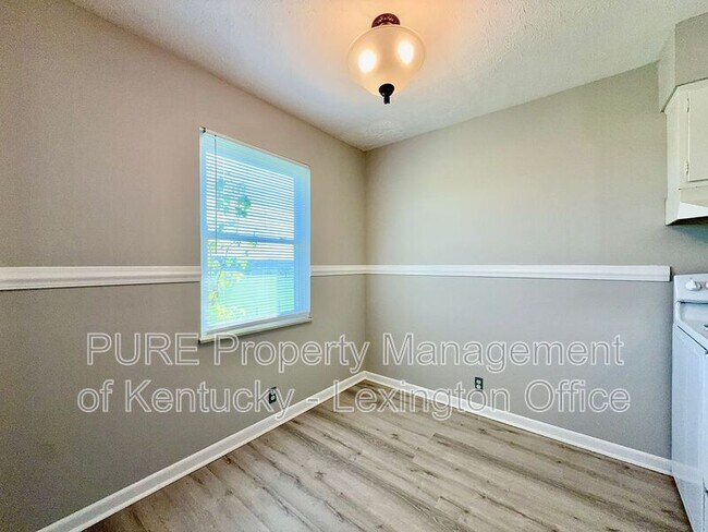 Foto del edificio - 1517 Steadmantown Ln