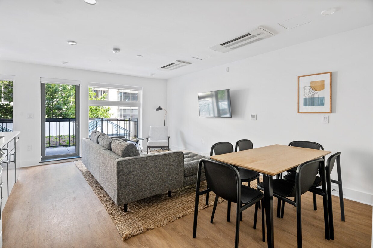 Foto principal - District (Furnished Rooms)