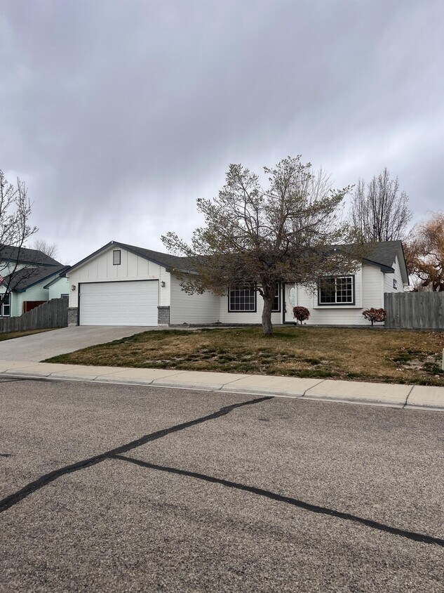 1500 W Topanga Ct, Kuna, ID 83634 House Rental in Kuna, ID