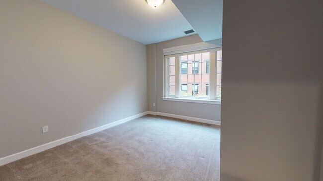 Building Photo - 30 Garrison St
