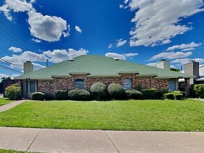Building Photo - 11903 Garden Terrace Dr