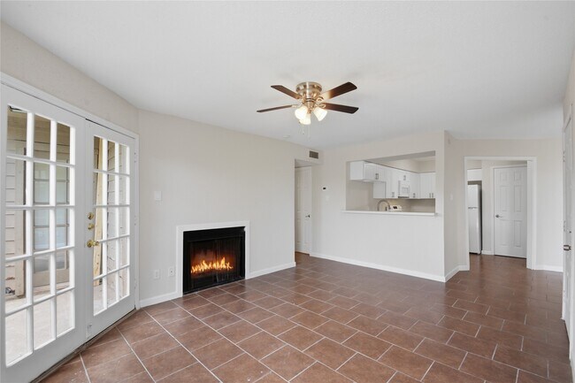 Building Photo - 12500 Sandpiper Dr