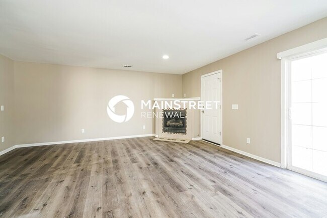 Building Photo - 3 Bedroom Pet-Friendly Home in Grove City, OH with Main Street Renewal