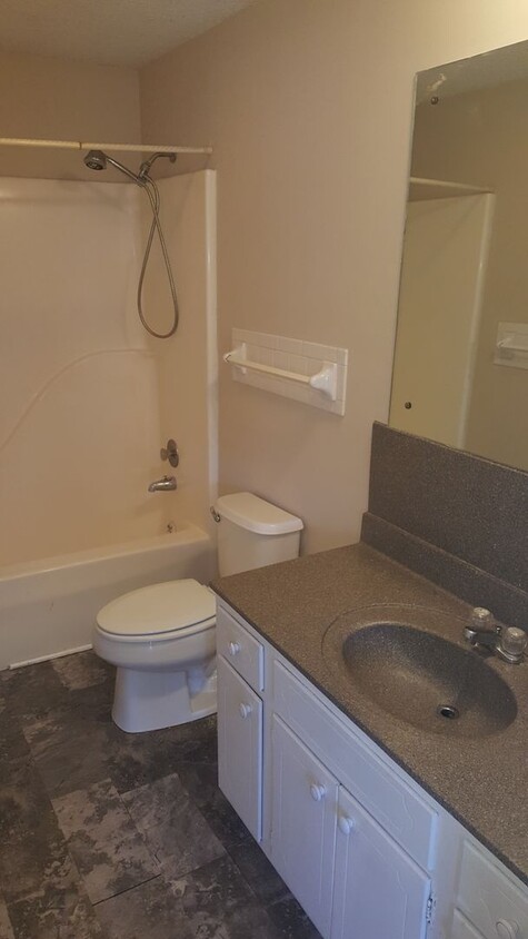 Foto del edificio - 2 bedroom/1 bath unit in West Knoxville!