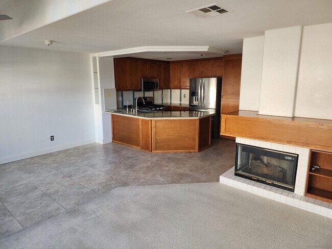 Foto del edificio - 12630 Carmel Country Rd