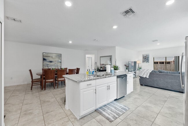 Foto del edificio - 1514 SW Kosnar Ave