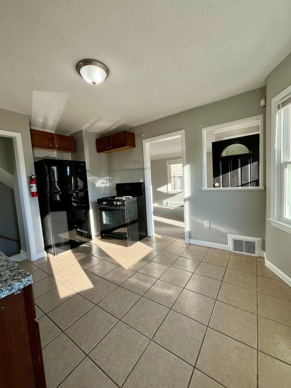 Building Photo - 2112 Euclid St