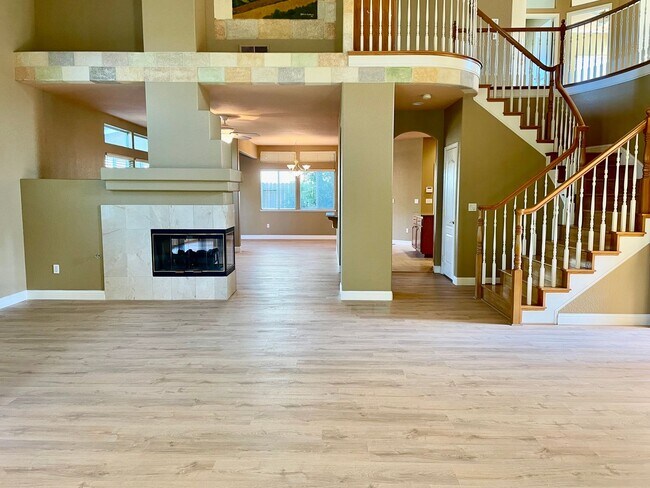 Foto del edificio - 8577 Almond Bluff Ct
