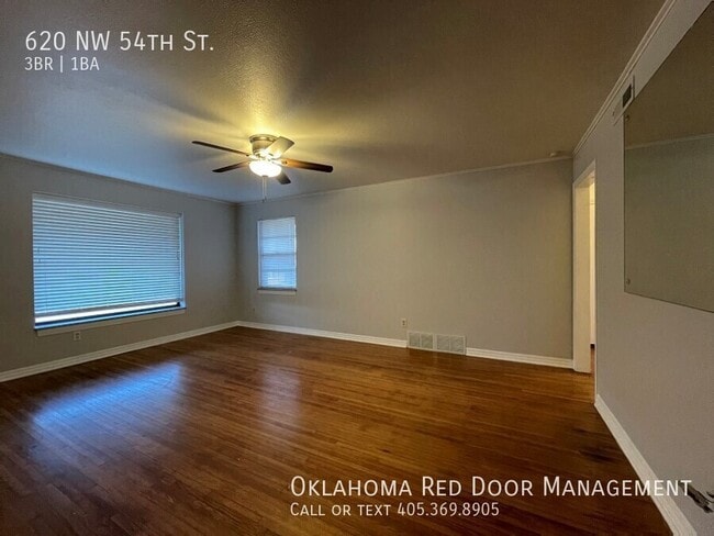 Foto del edificio - 620 NW 54th St