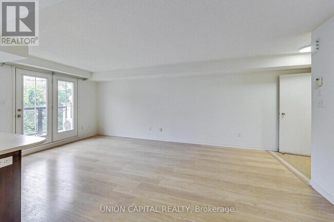 Photo du bâtiment - 19 Hays Blvd