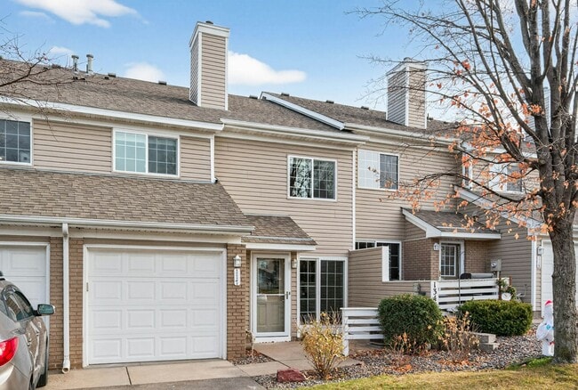 Building Photo - 13460 60th Pl N