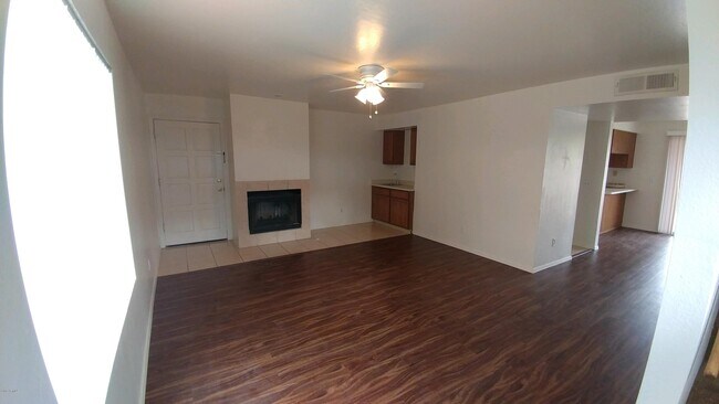 Foto del edificio - 16706 E Almont Dr