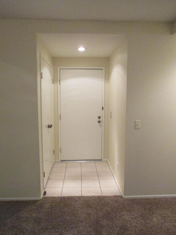 Building Photo - 1980 Flame Tree Way