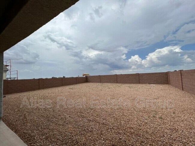 Foto del edificio - 12510 W Gini Ln
