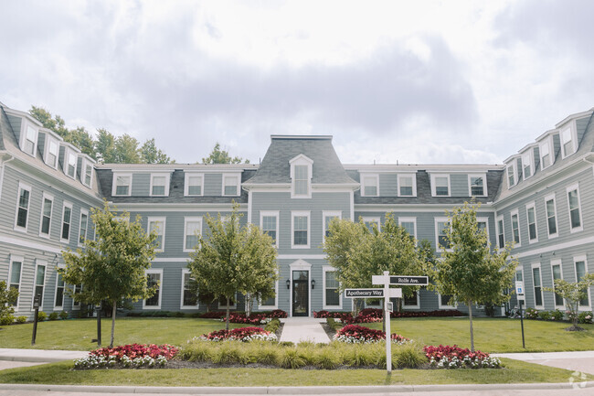 Building Photo - The Landon at New Albany Park