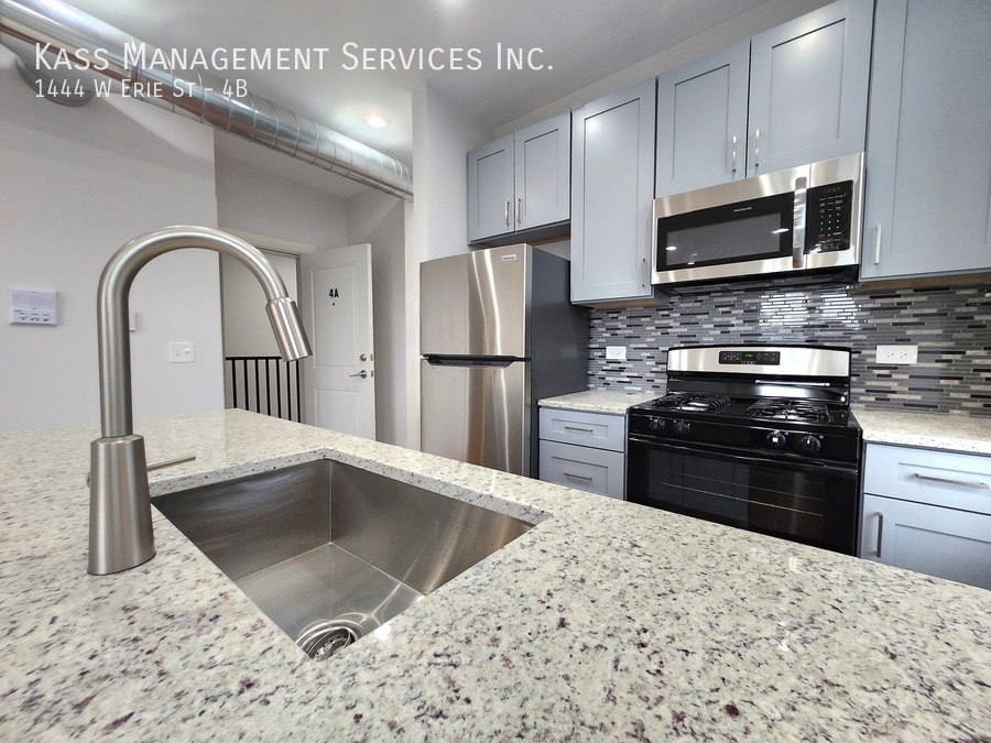 Foto principal - 1444 W Erie St
