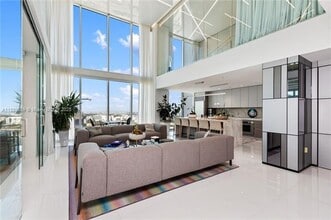 Building Photo - 1040 Biscayne Blvd