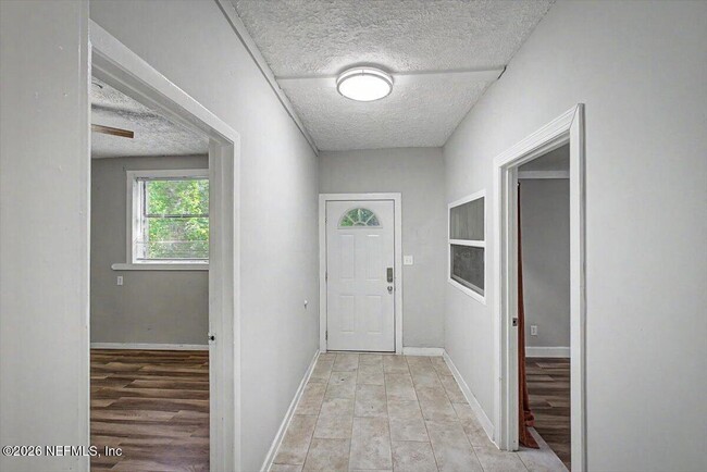 Foto del edificio - 2808 Myra St