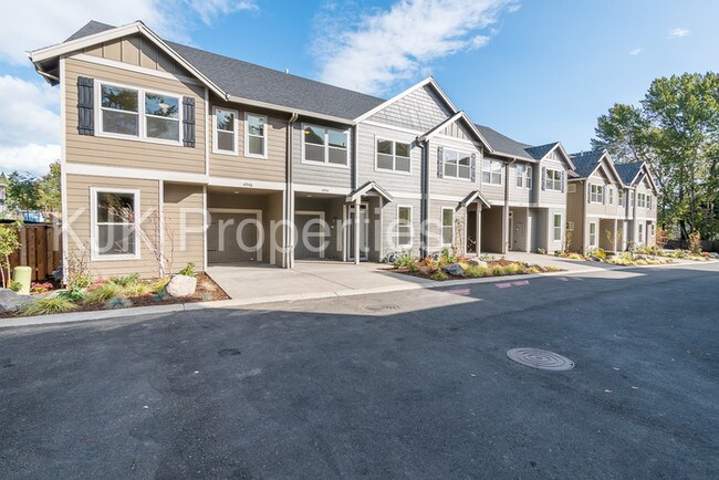 Building Photo - 17985 SW Kinnaman Rd