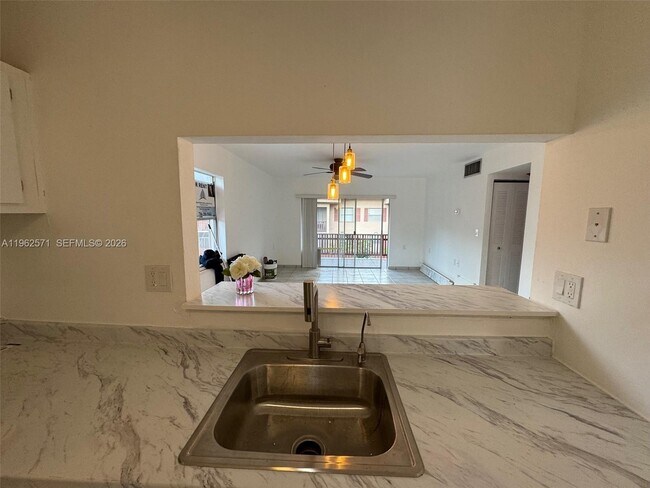 Foto del edificio - 11289 SW 88th St