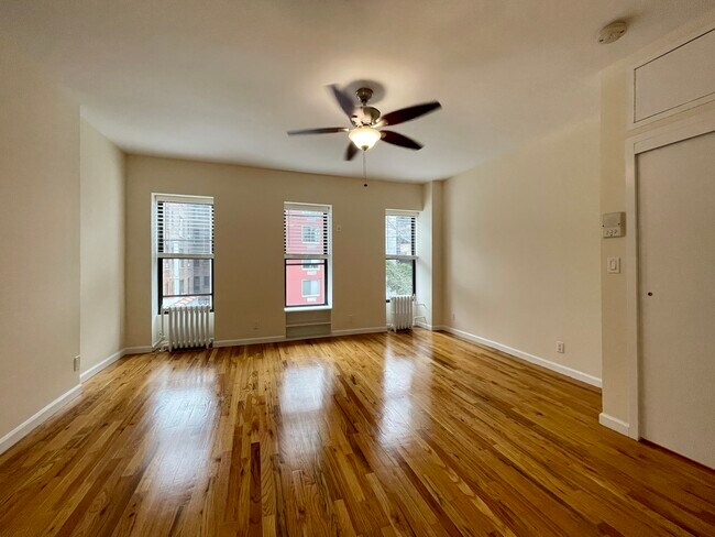 Foto del edificio - 153 E 116th St
