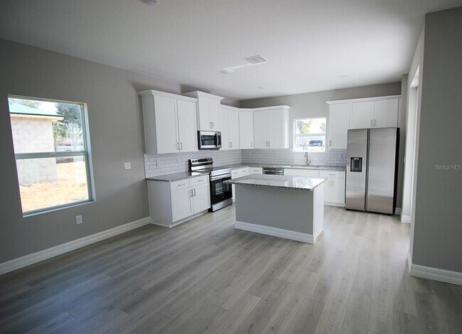 Building Photo - 16185 Alcira Cir